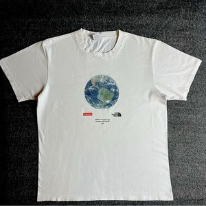 Supreme Heart tee size Large used